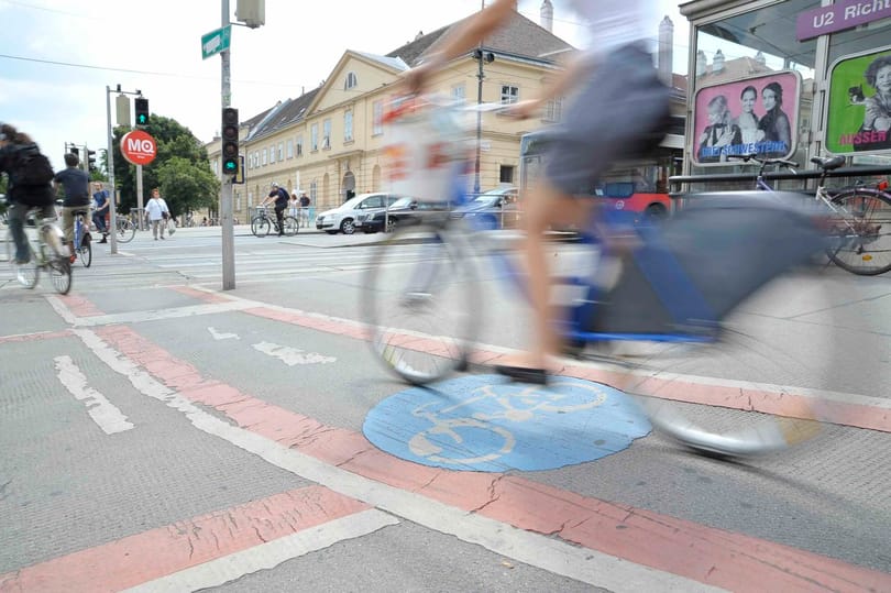 Már a HÉV-pótló autóbuszokon is szállítható bicikli