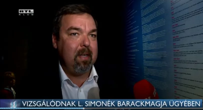 L. Simon szerint röhejes okból nem igaz, hogy ő rákellenes barackmagot árul - videó