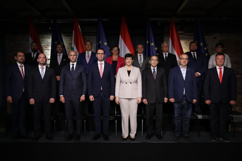 Mindössze három nő van a DK-s árnyékkormányban