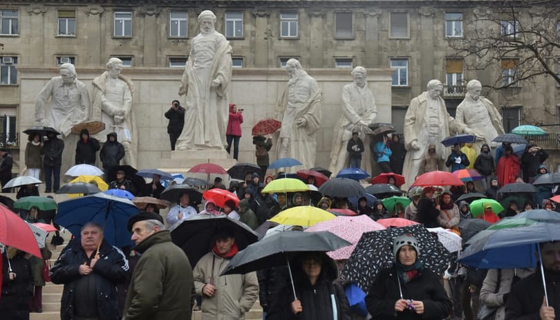 Közszolgálati sztrájkbizottság: Legyen sztrájk a kórháztól a bölcsődéig