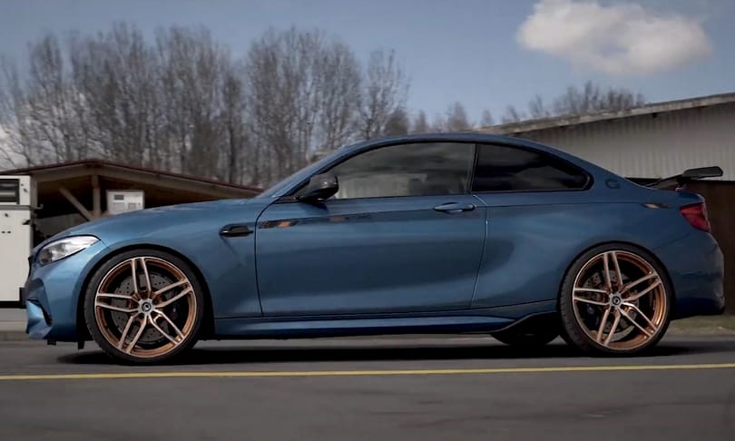680 lóerőre hergelték a kis BMW M2-t