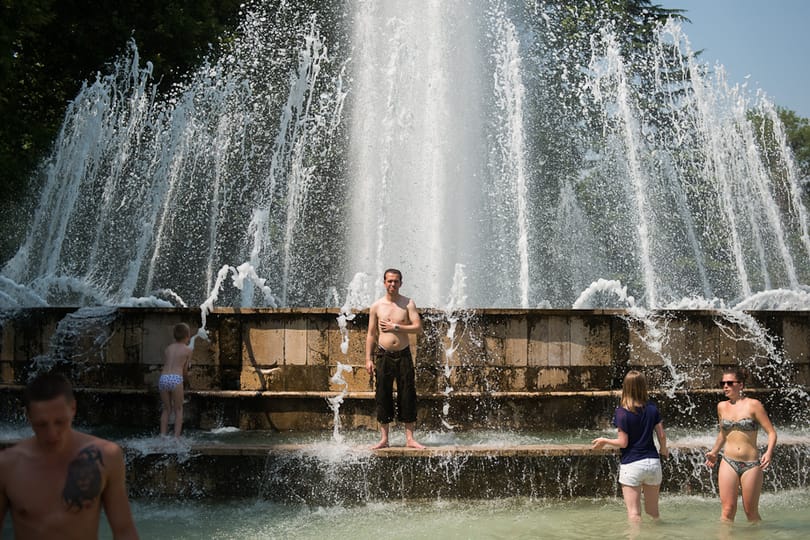 Napvédelem, folyadékpótlás: így óvjuk az egészséget a hőségben