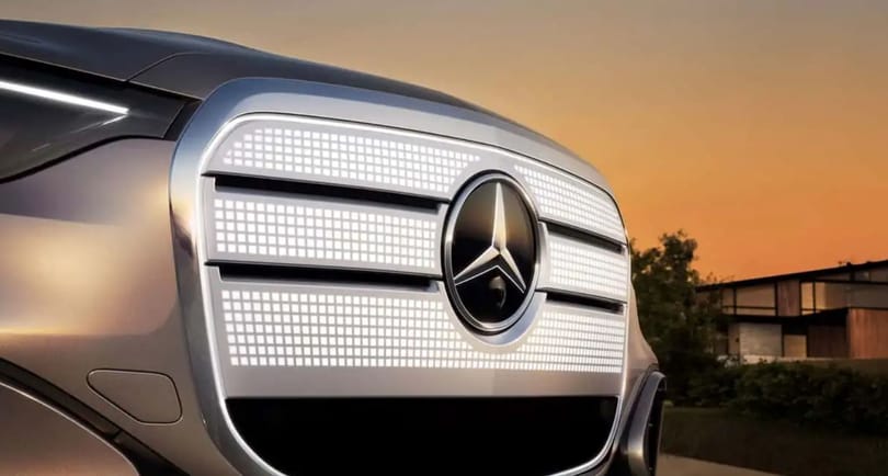Pixelrácsos hűtőmaszkkal jön az új elektromos Mercedes GLC