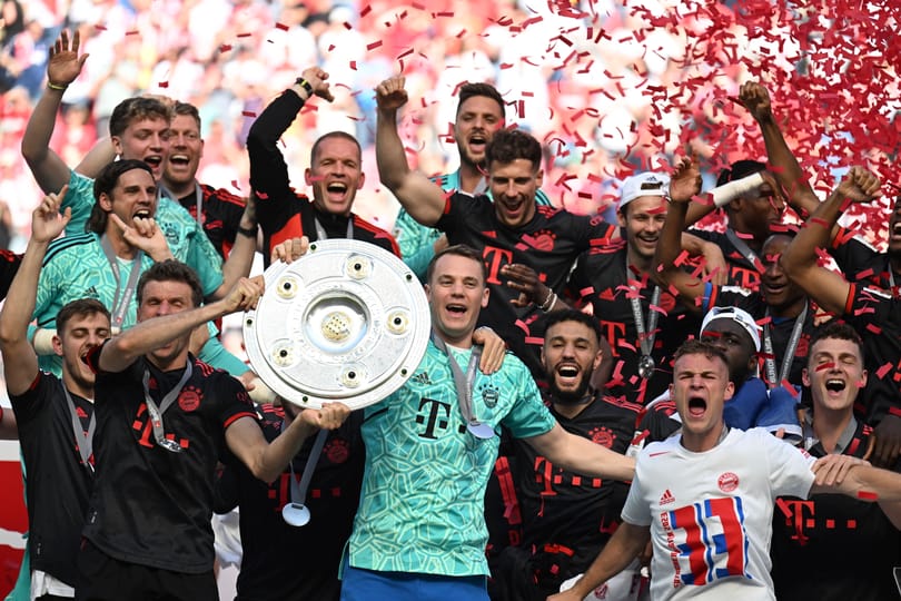 Bajnok lett a Bayern München, mégis kirúgták a vezetőit