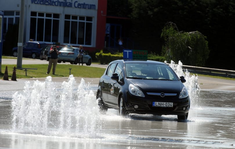 Totalcar.hu: Leállt a rendszer, elmaradnak az eheti KRESZ-vizsgák