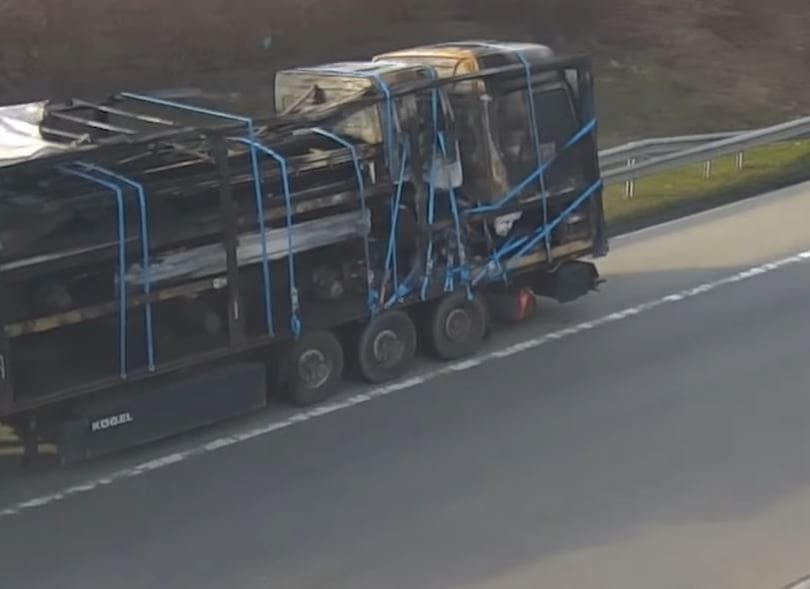 Két másik kamion volt az M0-son kigyulladt kamionban