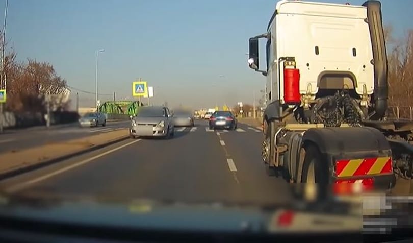 Újabb epizódot adott ki a rendőrség, amelyben civil autósok videói alapján indult eljárás