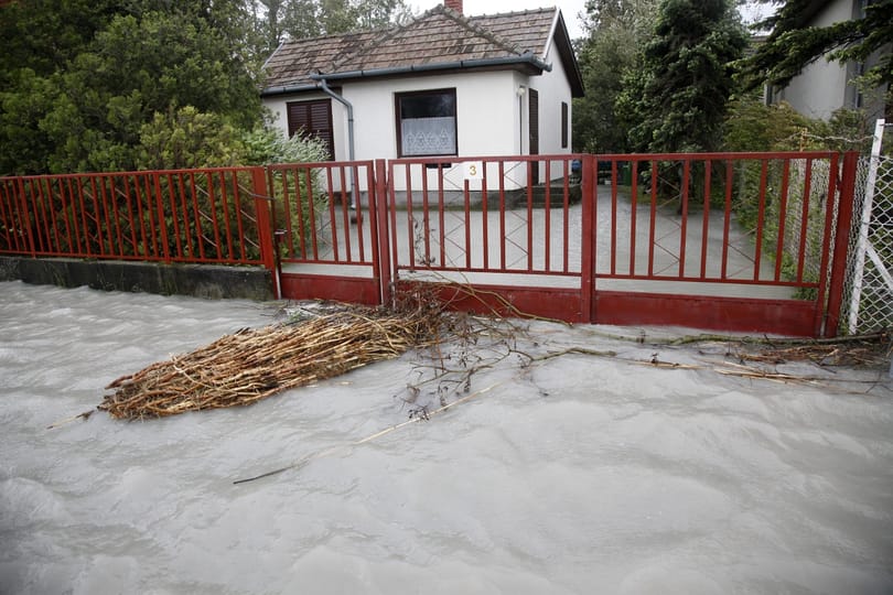 Ötlet: különadót vetnének ki a Balaton-parti tulajdonosokra, hogy így szabadítsák fel a partot