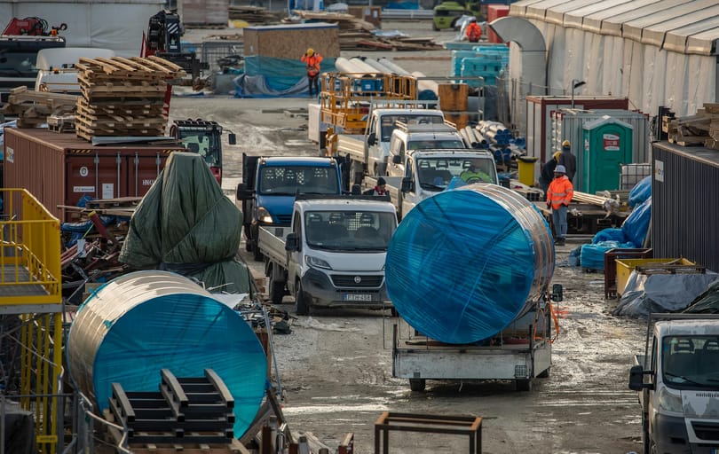 50 évente juthat el munkavédelmi ellenőr egy céghez, a dolgozók 15 százaléka nagy veszélyben van