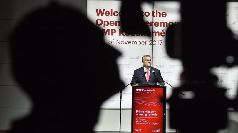 Vajna és Mészáros mögött is átüt Orbán informális hatalma