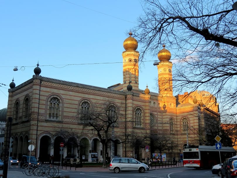 Két hétre bezárja budapesti zsinagógáit a Mazsihisz 