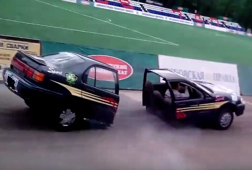 Oroszországban feltalálták az kettéosztódó autót – videó