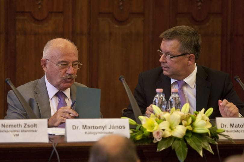 Martonyi elhatárolta magát Matolcsy IMF-ellenes kijelentéseitől