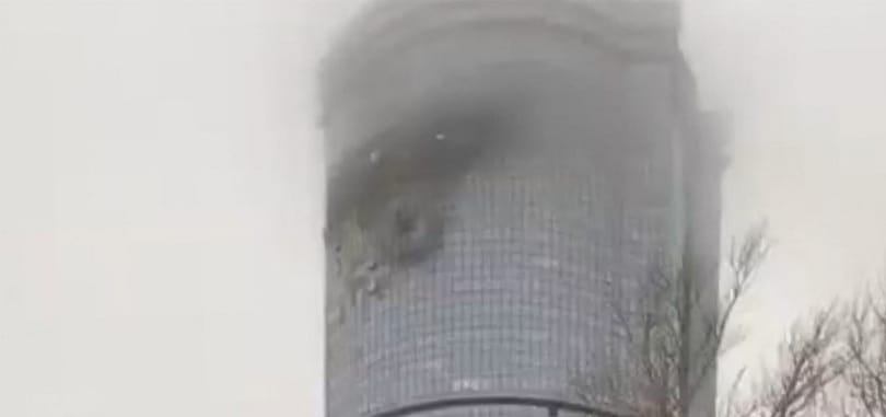 Videó: A fronttól 1000 kilométerre lévő orosz luxusapartmanra támadtak drónokkal az ukránok