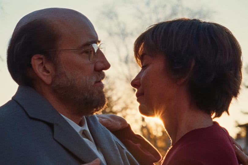 Az Álmaid hőse álomszerep Nicolas Cage-nek, mindeközben burleszk, komédia, pszichodráma és horror