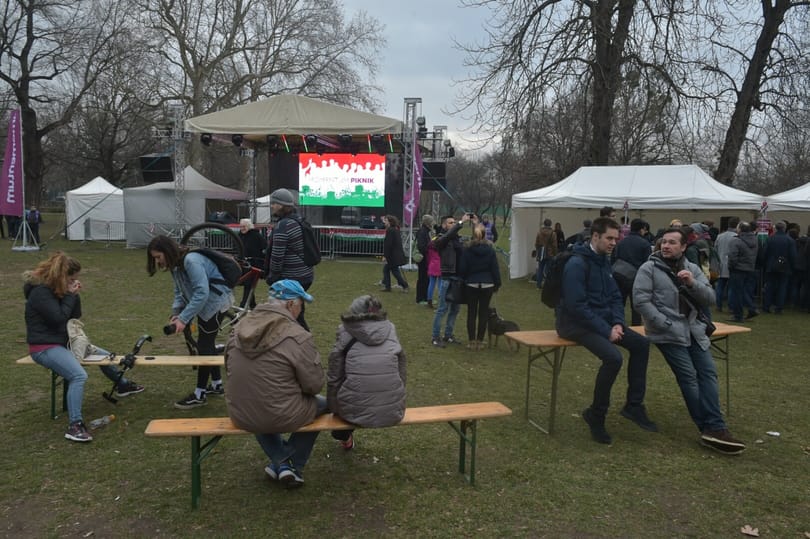 A Momentum nem kér a politikai ünnepből, de Fekete-Győr igen
