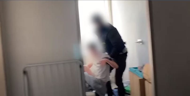 Lopott adatokkal vásárolgattak külföldi egyetemisták, lecsaptak rájuk a rendőrök