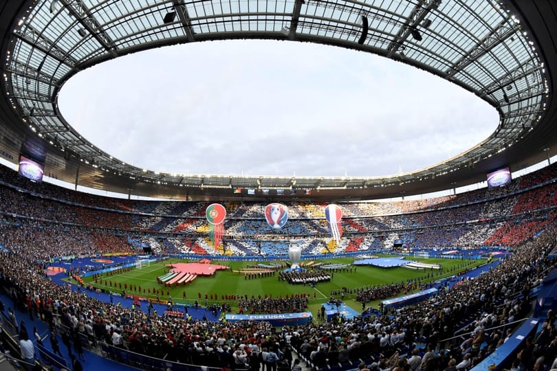 Könnygázt vetett be a francia rendőrség az Eb-döntő előtt