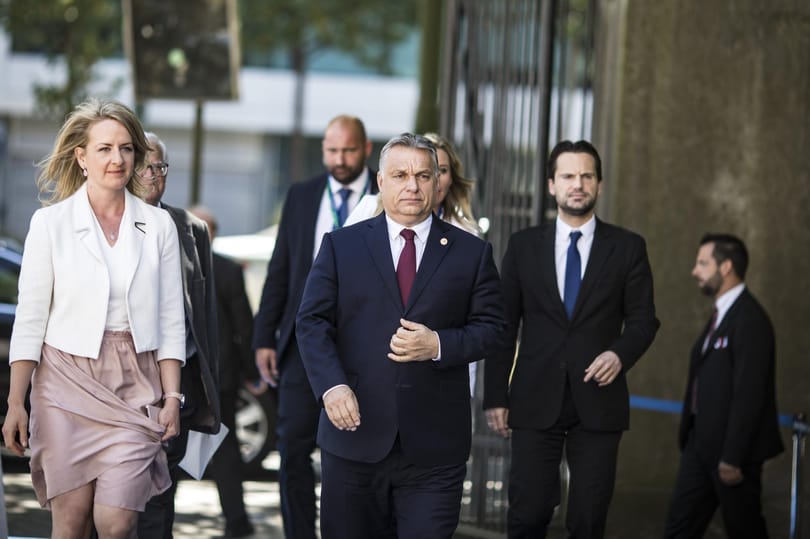 Orbán: Haza a migránsokkal!