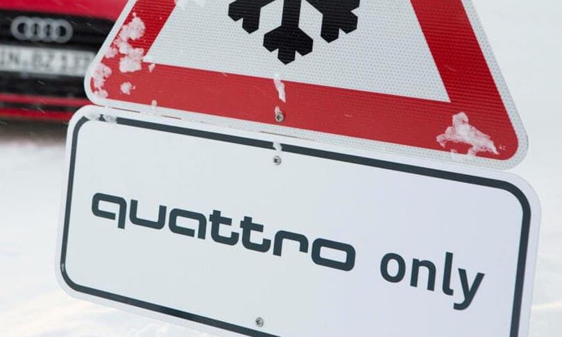 A koronavírus miatt síelők helyett egy sportos Audi kombi száguldott a sípályákon
