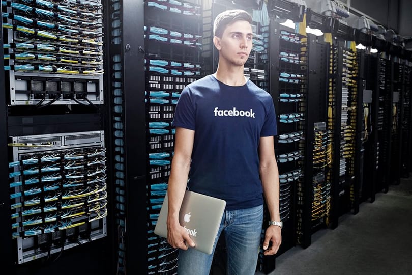 Mintha megijedt volna a Facebook, újabb moderátorközpontot nyit