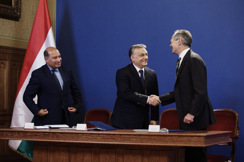 Önteni fogja a pénzt az Erste, erről állapodott meg a kormánnyal