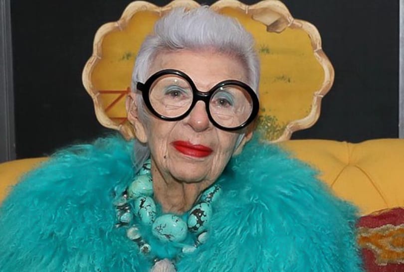 102 éves korában meghalt Iris Apfel, az óriási szemüvegek és a tarka ruhák divatikonja