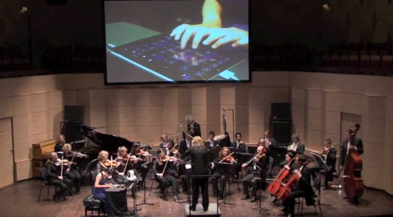 Koncert iPaddel és zenekarral [videó]