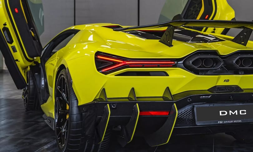 Még brutálisabb és több mint 1100 lóerős lett a Lamborghini Revuelto