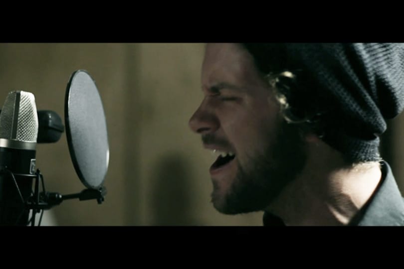 Zene kávéhoz: Matthew Mayfield a Serialboxban