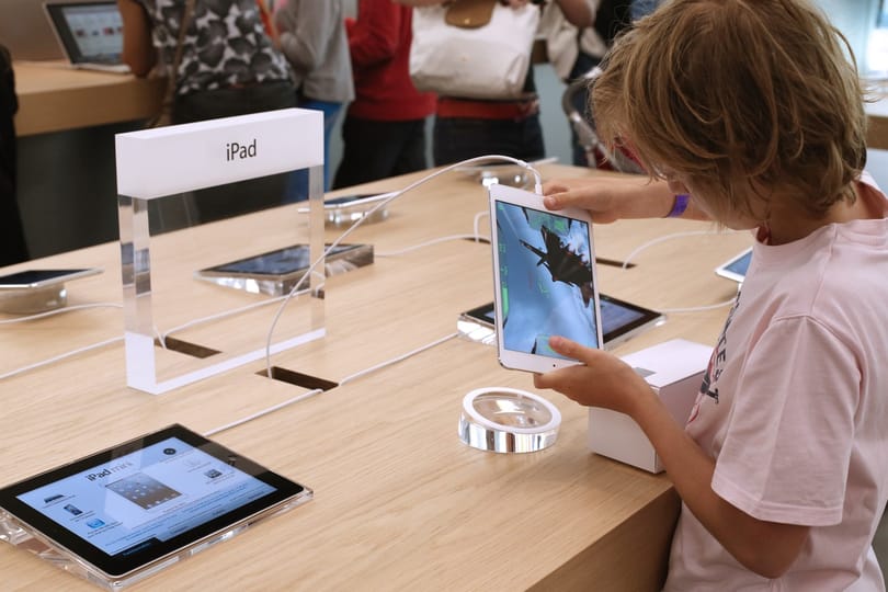 Amit minden digitális bennszülöttet nevelő szülőnek tudnia kell