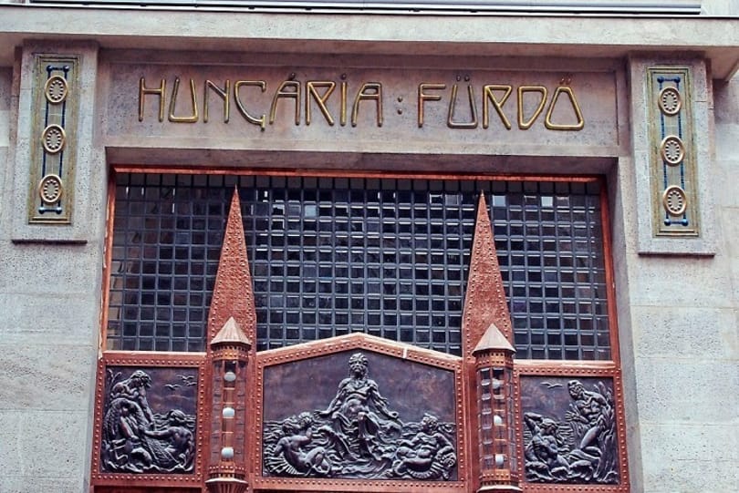 Pezsgő luxus a Dohány utcában