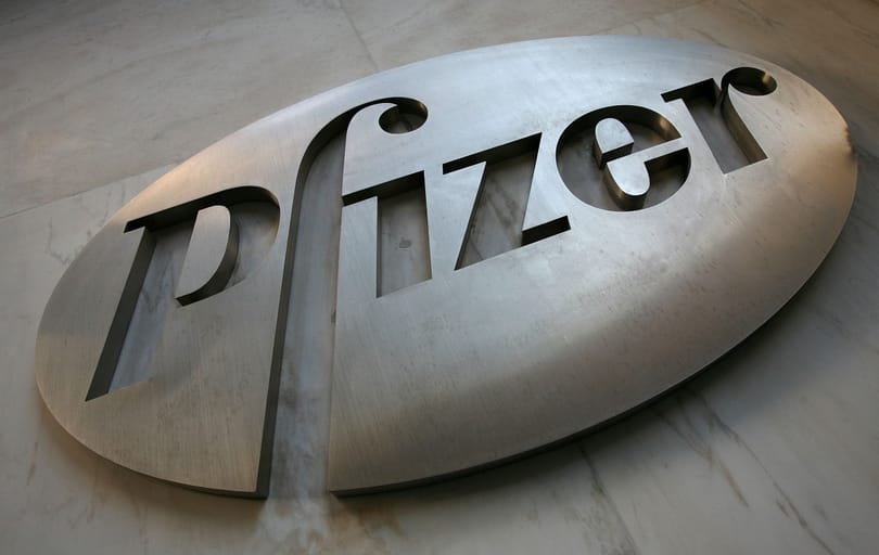 Nagyot esett a Pfizer profitja, mégis örülnek a befektetők