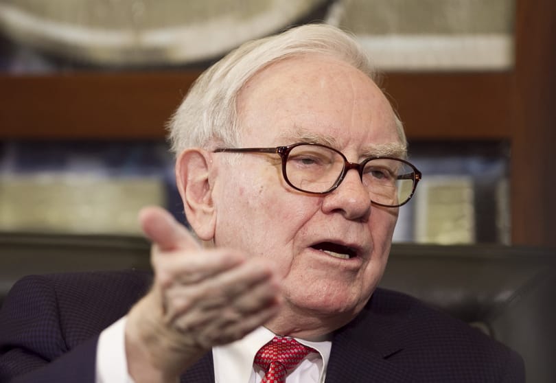 Valaki csaknem ötmilliárd forintot hajlandó fizetni azért, hogy Warren Buffett amerikai mágnással ebédelhessen