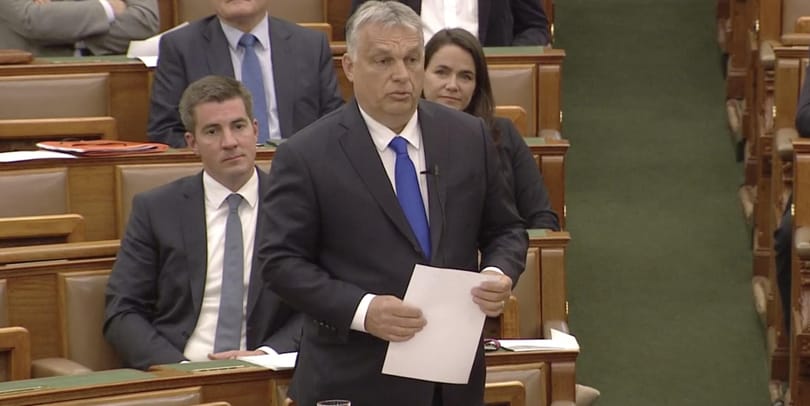 Orbán: Aki elveszti a munkáját, három hónapon belül ajánlatot kap a piacról vagy az államtól