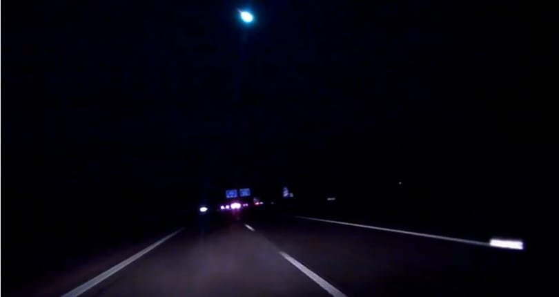 Kék tűzgömböt vettek fel Európa felett – videók