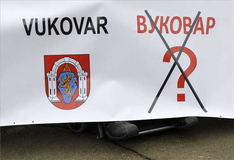 Tüntettek Zágrábban a vukovári szerb feliratok ellen