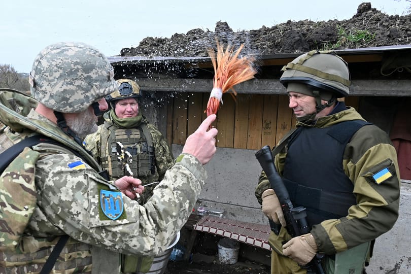 Az ukránok erőt gyűjtenek az ellentámadáshoz, az oroszok beássák magukat