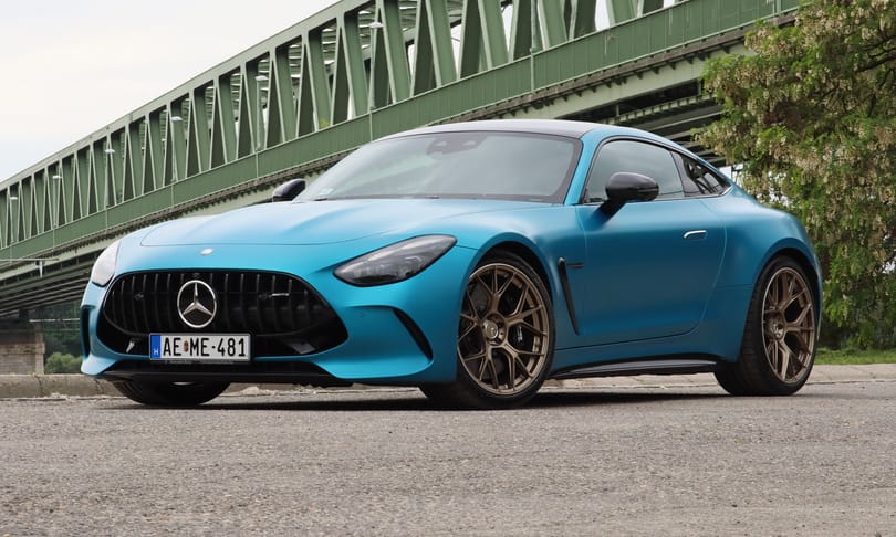 Ördög és pokol: teszten a villany nélküli biturbó V8-as, 100 milliós Mercedes-AMG GT