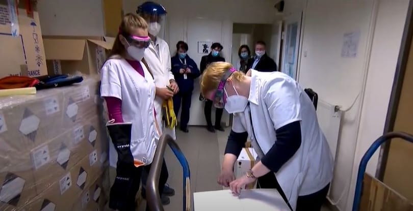 Megérkezett a harmadik vakcinaszállítmány Magyarországra