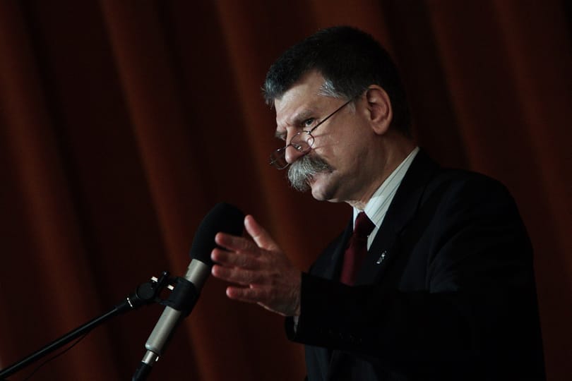„Ne csak sokan legyünk, hanem elegen is” – Kövér László Karcagon