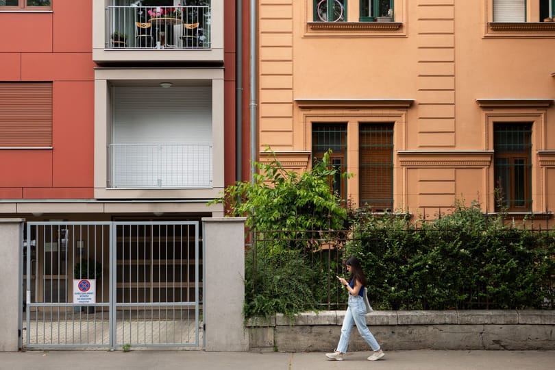 Betiltották az Airbnb-t, máris csökkennek a lakásárak Terézvárosban