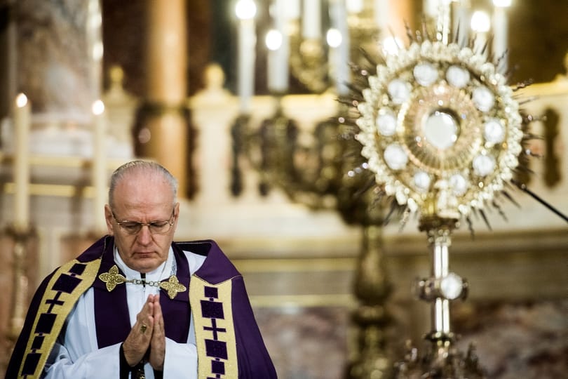 Erdő Péter a menekülttáborokban fagyoskodókról is szólt ünnepi beszédében