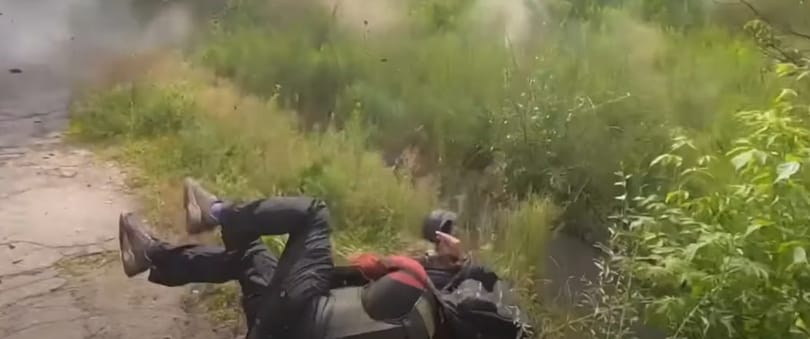 Újságírók mellett csapódott be a gránát Liszicsanszkban – videó