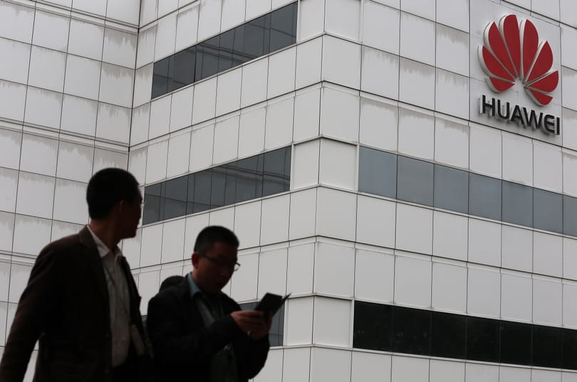 Ügyfélközpontot nyitott a Huawei Budapesten