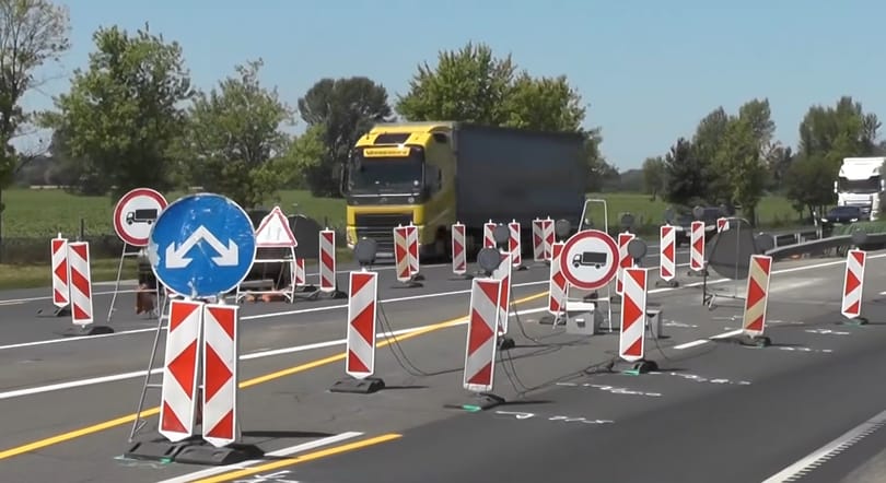 Egy fiatal focistát halálra gázoltak az M1-es autópályán