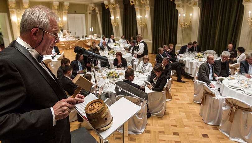 Háromszáz ezer forint három palack tokajiért