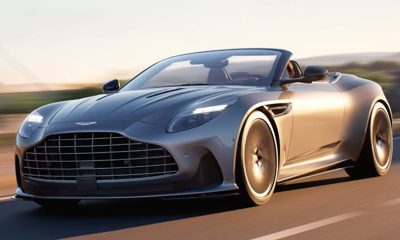 325 km/h és nyitható tető: itt a legújabb biturbó V8 Aston Martin