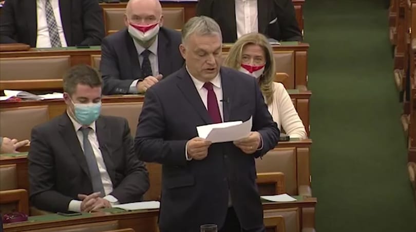 Átlagosan tízmilliós végkielégítés járhat az Orbán-kormány tagjainak, ha nyer az ellenzék, és a kabinet távozik