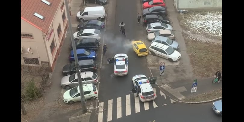 Filmbe illő üldözés után kapták el az ékszerbolti verekedőket a debreceni rendőrök – videó